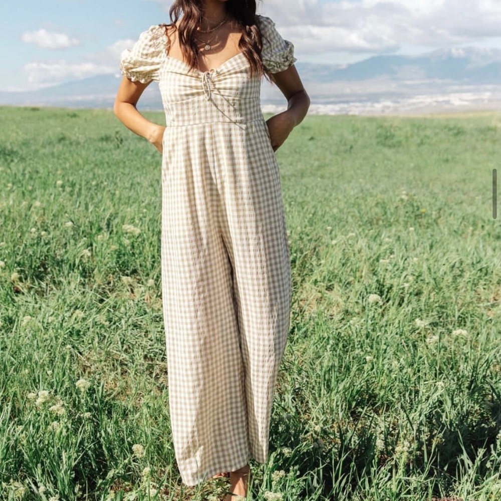 Gingham puff sleeve jumpsuit // size small